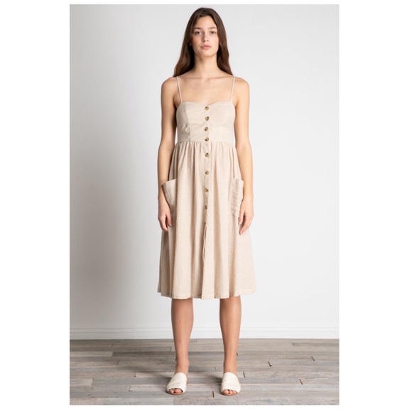 [LIKE 🆕] Irene’s Story: Light Blue/White Dress - Picture 5 of 7